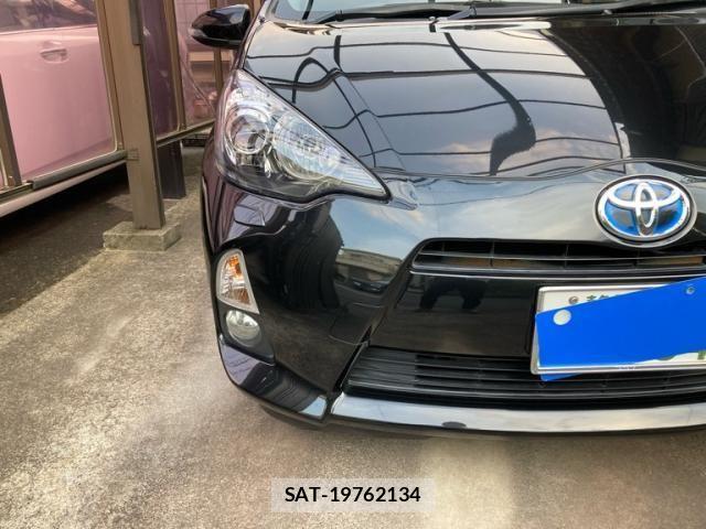 Toyota AQUA 2012-01 8228884-4