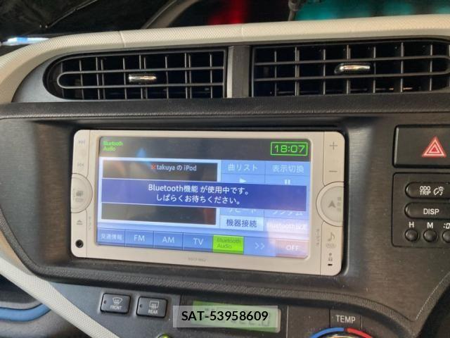 Toyota AQUA 2013-09 8228882-9