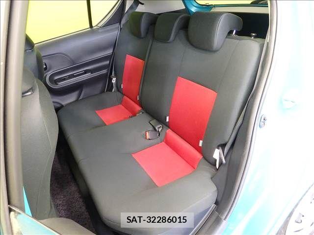 Toyota AQUA 2019-02 8228861-24