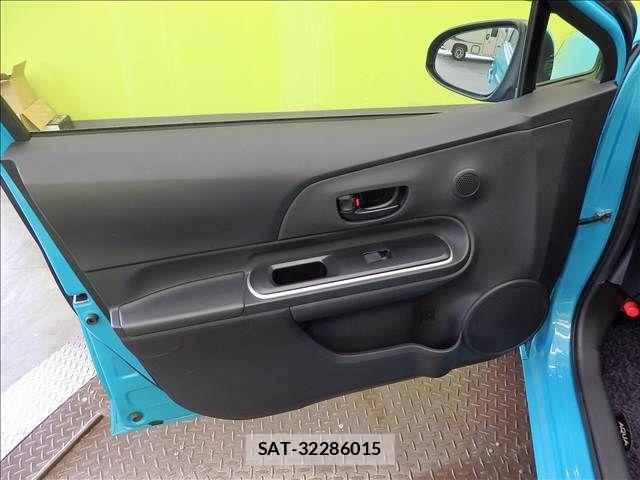 Toyota AQUA 2019-02 8228861-28