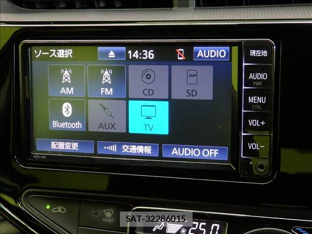Toyota AQUA 2019-02 8228861-4