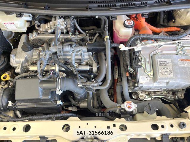 Toyota AQUA 2018-12 8228853-18