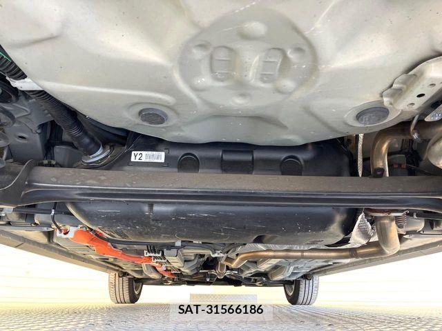 Toyota AQUA 2018-12 8228853-19