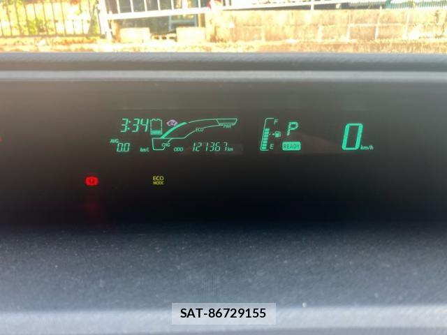 Toyota AQUA 2012-11 8228883-18