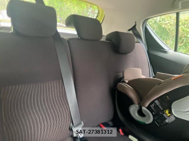 Toyota AQUA 2017-02 8228866-23