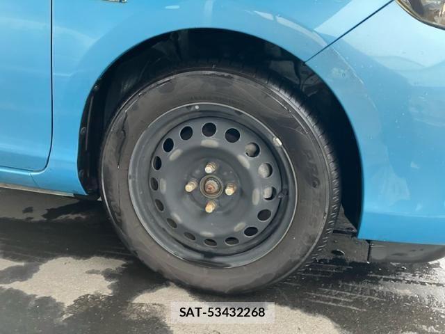 Toyota AQUA 2013-10 8244613-4