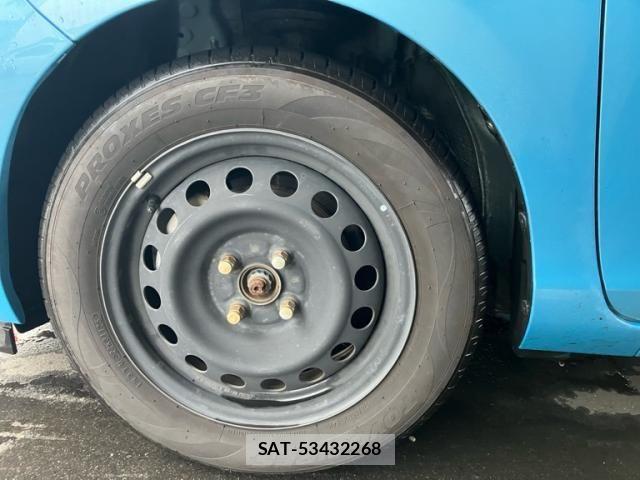 Toyota AQUA 2013-10 8244613-7