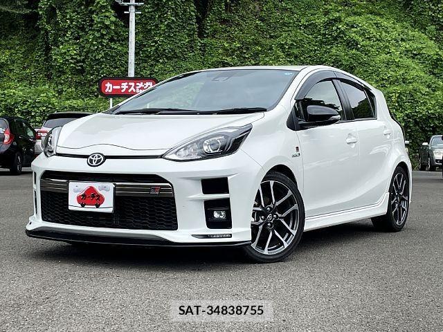 Toyota AQUA 2019-02 8244586-0