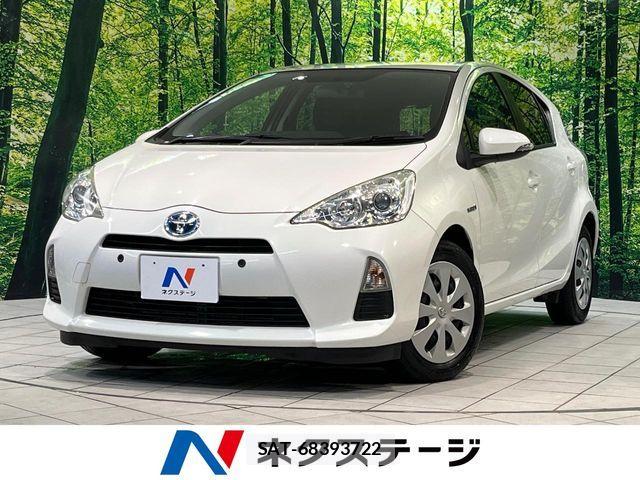 Toyota AQUA 2014-01 8244598-0