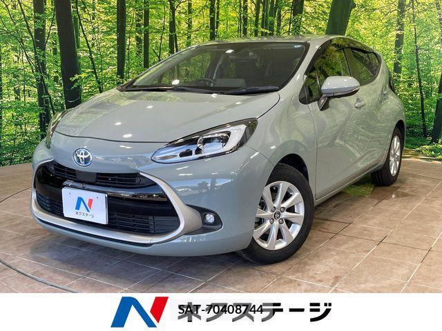 Toyota AQUA 2022-01 8244585-0