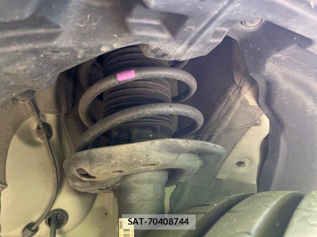 Toyota AQUA 2022-01 8244585-19