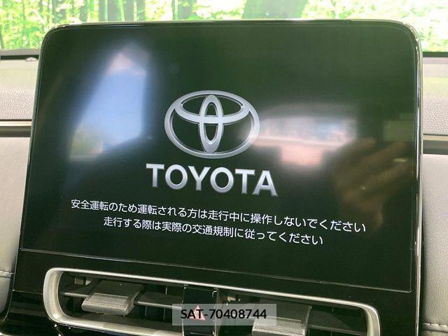 Toyota AQUA 2022-01 8244585-2