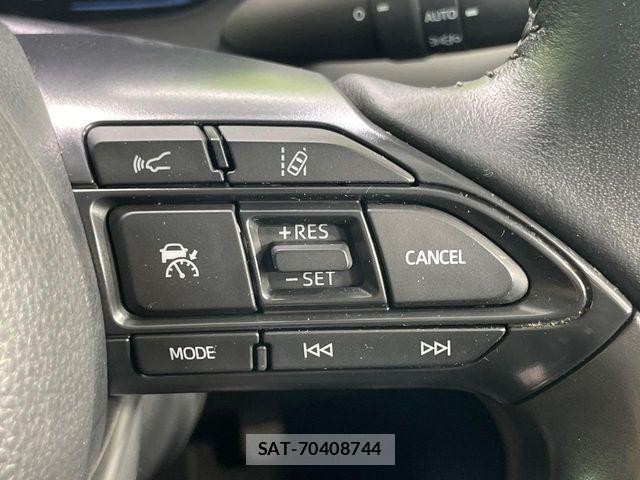 Toyota AQUA 2022-01 8244585-5