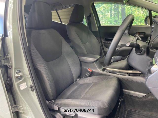 Toyota AQUA 2022-01 8244585-7