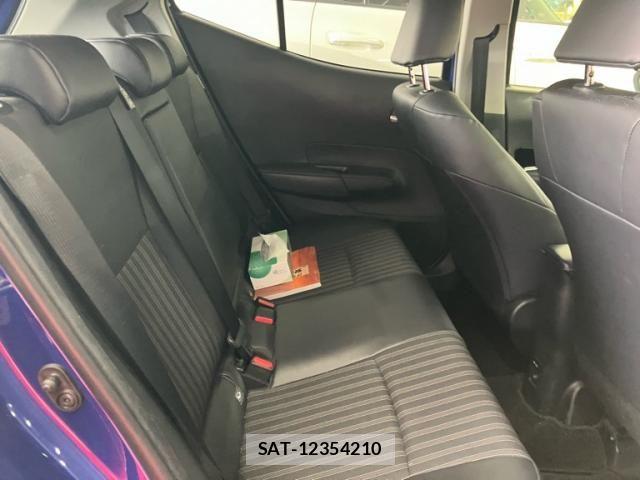 Toyota AQUA 2022-09 8244592-11