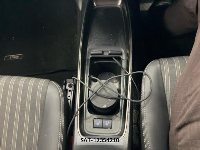 Toyota AQUA 2022-09 8244592-21