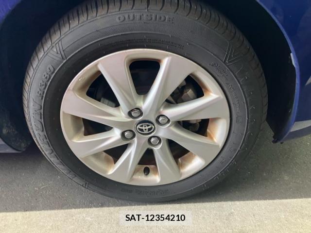 Toyota AQUA 2022-09 8244592-6
