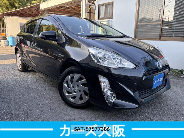 Toyota AQUA 2015-07 8244607-1