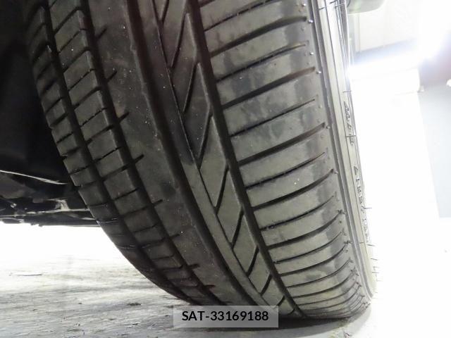 Toyota AQUA 2017-05 8244600-22
