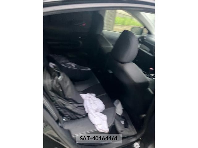 Toyota AQUA 2015-03 8244602-12