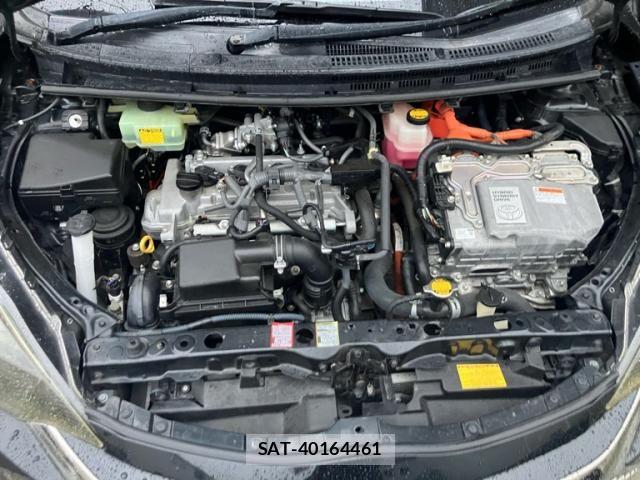 Toyota AQUA 2015-03 8244602-18