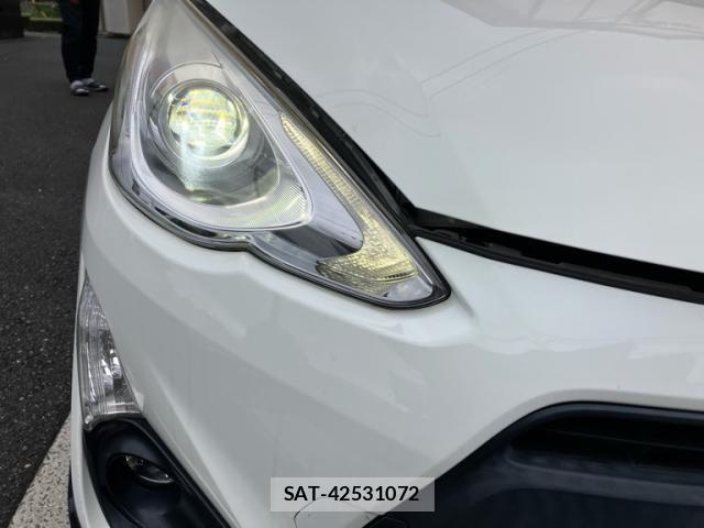 Toyota AQUA 2016-12 8244601-15