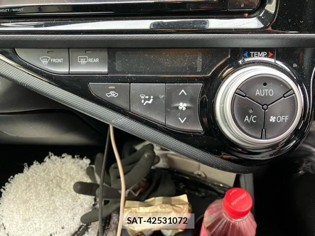 Toyota AQUA 2016-12 8244601-18