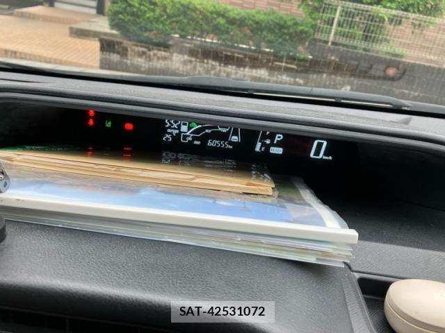 Toyota AQUA 2016-12 8244601-25