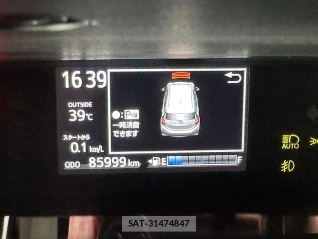 Toyota AQUA 2018-11 8244594-13