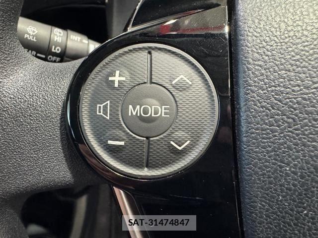 Toyota AQUA 2018-11 8244594-14