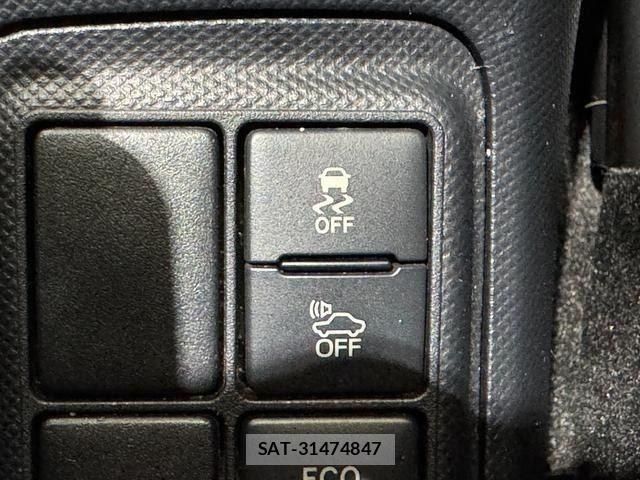 Toyota AQUA 2018-11 8244594-24
