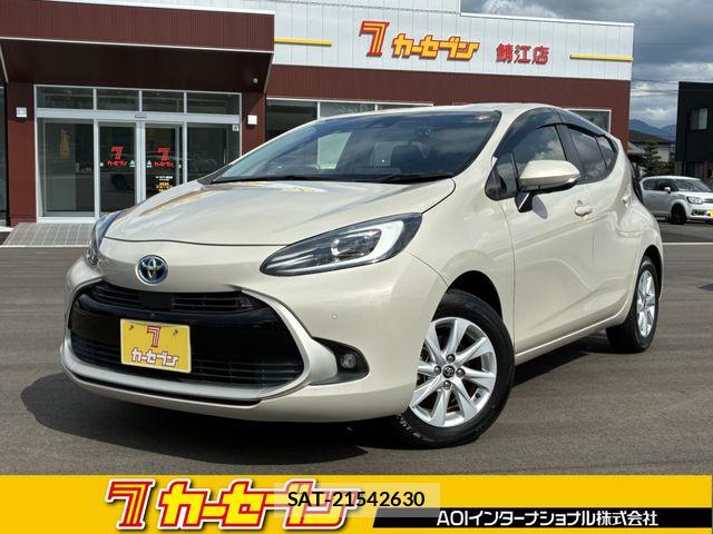Toyota AQUA 2022-06 8244588-0