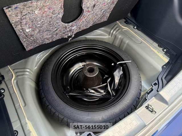 Toyota AQUA 2018-11 8244595-21