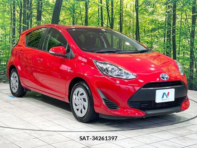 Toyota AQUA 2017-12 8244593-15