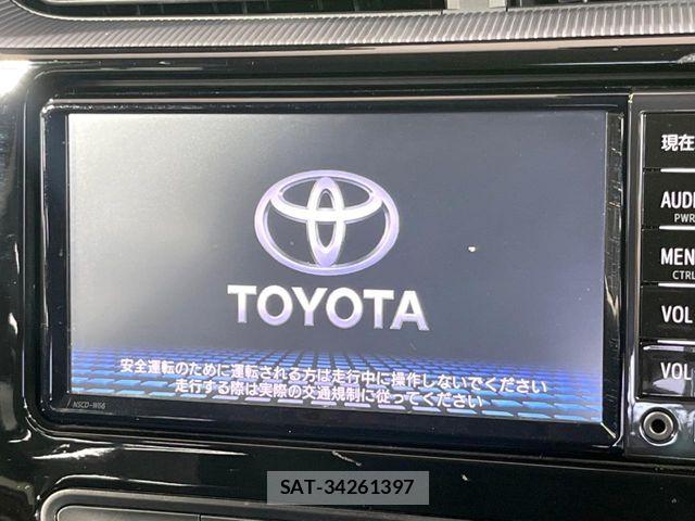Toyota AQUA 2017-12 8244593-2