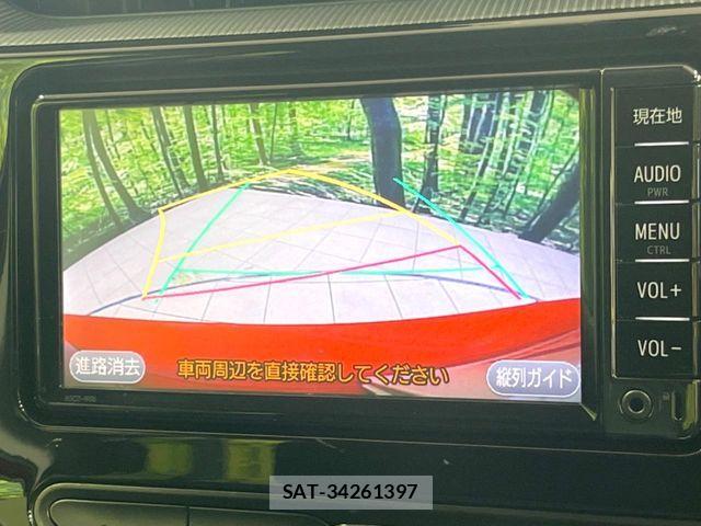 Toyota AQUA 2017-12 8244593-3