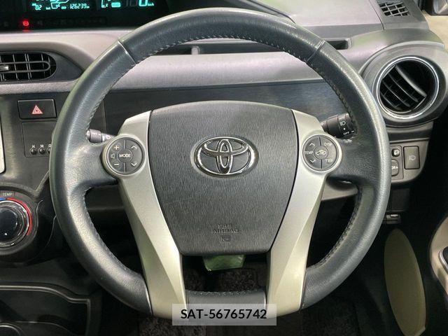 Toyota AQUA 2013-09 8244605-10