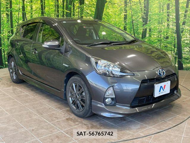 Toyota AQUA 2013-09 8244605-15
