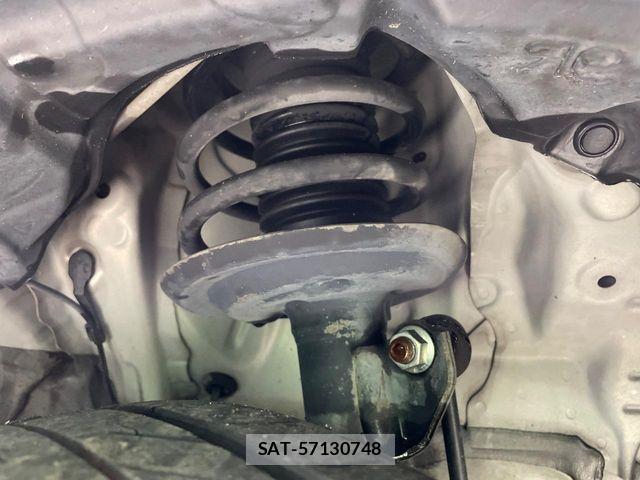 Toyota AQUA 2013-08 8244604-19