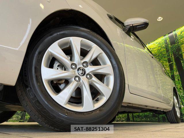 Toyota AQUA 2023-04 8244583-12