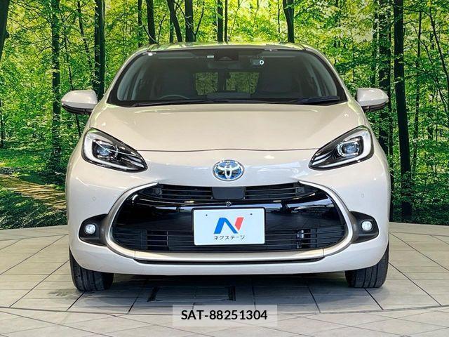 Toyota AQUA 2023-04 8244583-13