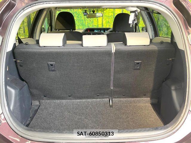 Toyota AQUA 2014-02 8244603-9