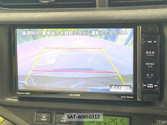 Toyota AQUA 2014-02 8244603-3