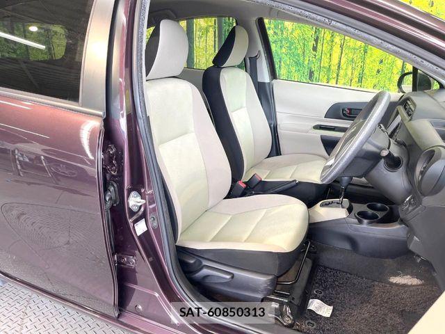 Toyota AQUA 2014-02 8244603-7