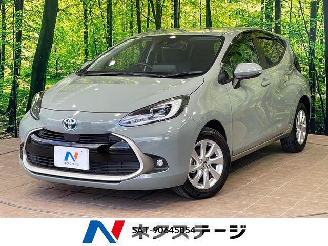 Toyota AQUA 2025-03 8244579-0