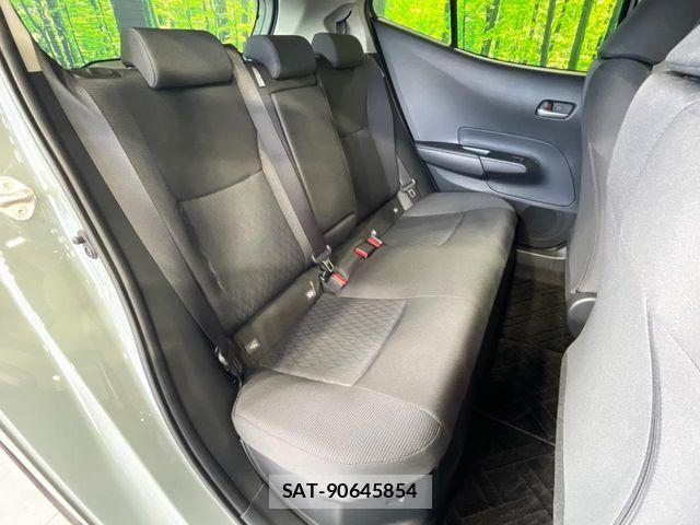 Toyota AQUA 2025-03 8244579-9