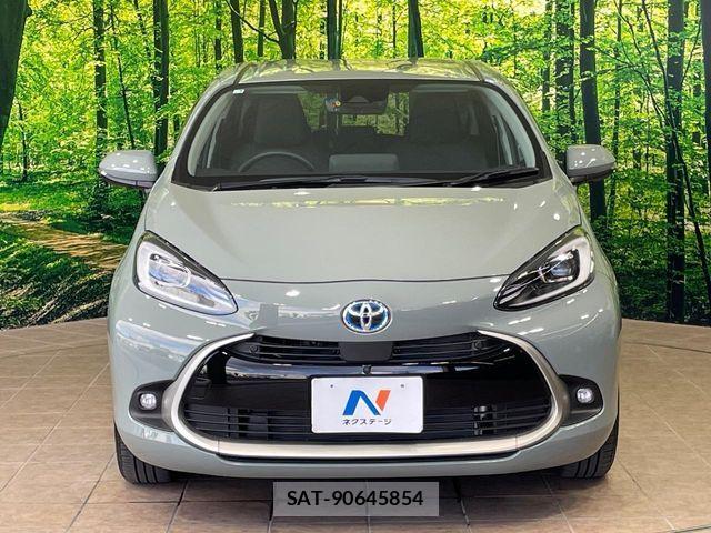Toyota AQUA 2025-03 8244579-14