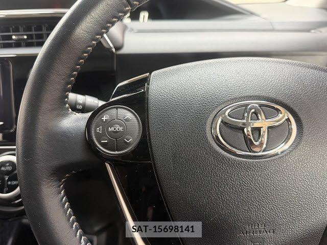 Toyota AQUA 2017-09 8244589-18