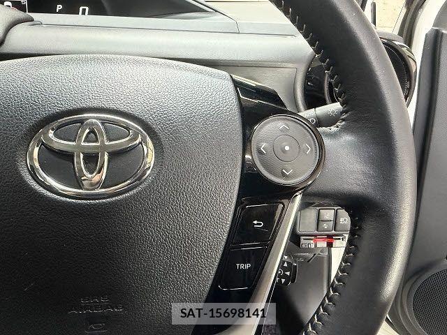 Toyota AQUA 2017-09 8244589-19