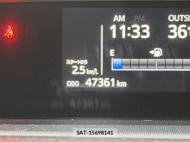Toyota AQUA 2017-09 8244589-21